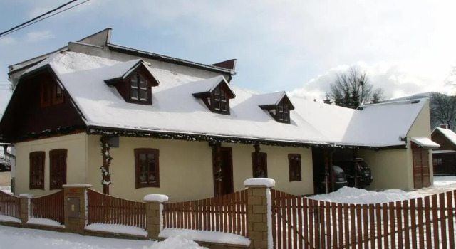 Chalupa Alzbeta, Rezervovat Apartmán Hotely v Žilinský kraj s parkováním, Parkování