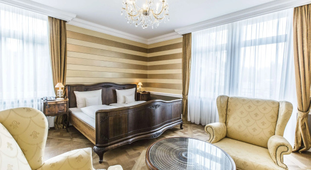 Двухместный полулюкс HELIOPARK Bad Hotel Zum Hirsch