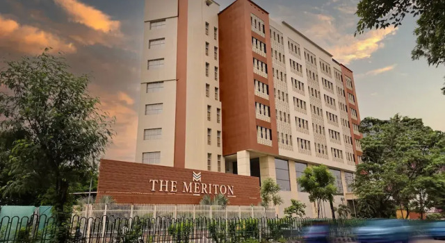 The Meriton, Забронировать Отель Отели Нью-Дели с завтраком, Завтраки