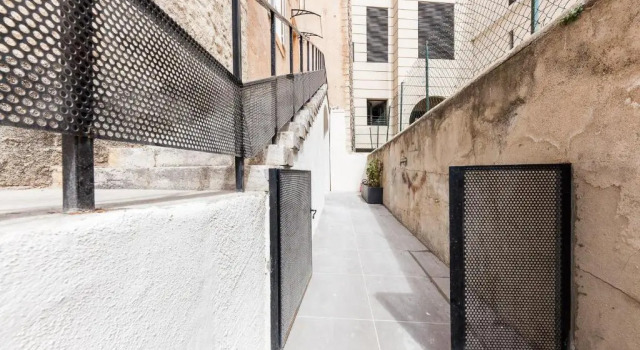 Chez Nous - 7 Appartements sur le Vieux Port, Забронировать Апартаменты/квартира Ла-Корниш 