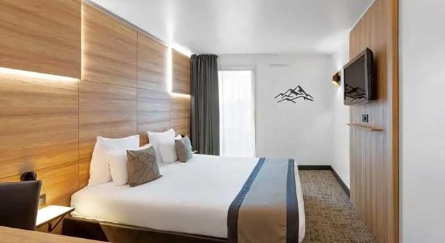 Номер Comfort Moxy Annecy