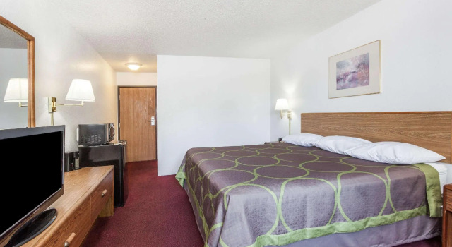 Двухместный номер Standard Super 8 by Wyndham Winchester VA