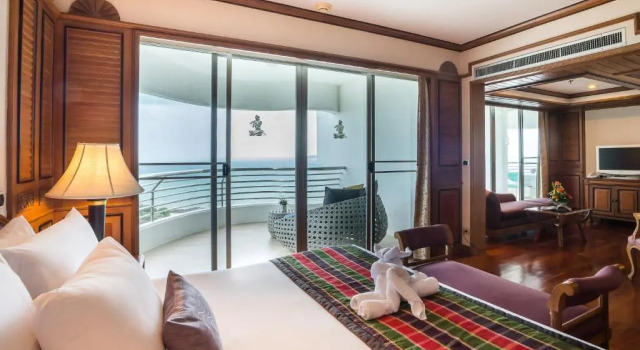 Люкс Regency с 2 комнатами Royal Cliff Grand Hotel Pattaya