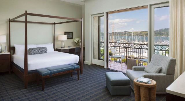 Двухместный номер Standard с видом на гавань Casa Madrona Hotel and Spa