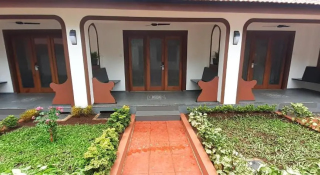 Кровать в общем номере (женский номер) Delight Hostel Goa Candolim