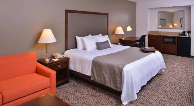 Номер Standard Best Western Plus Wichita West Airport Inn