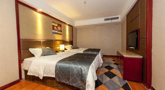 Люкс Chonpines Hotels·Xinyu Baoshi Park