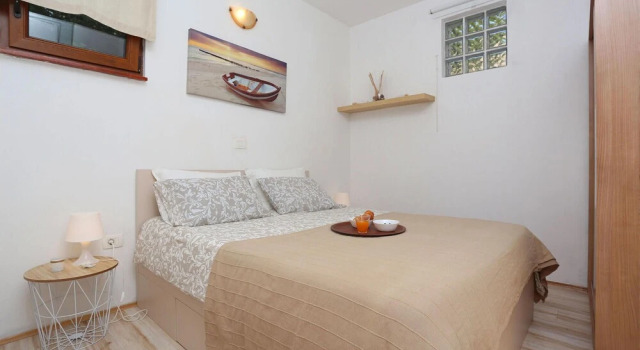 Lovely Home In Ripenda Verbanci, Забронировать Отель Отели Рипенда Вербанси с бассейном, Бассейн
