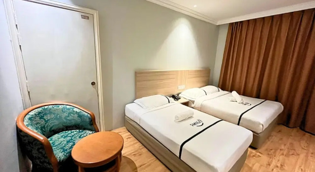 Трёхместный номер Standard Sky Hotel Chow Kit PWTC