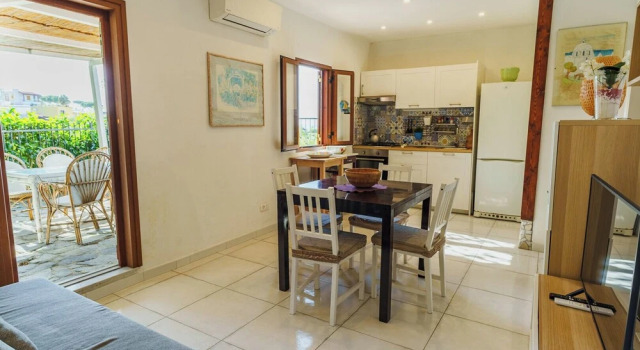 Villa Le Palme, Reserva ahora Villa Cabañas en Isquia, Cabaña