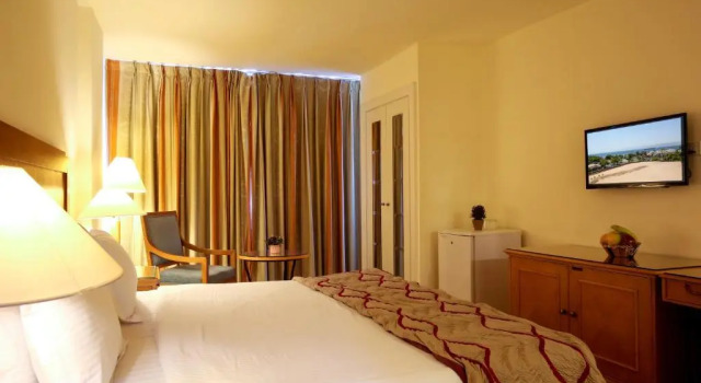 Двухместный номер Standard с балконом и с видом на море Mina Hotel