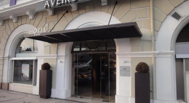 TURIM Aveiro Palace Hotel, Забронировать Отель Отели и гостиницы Авейру, рядом с Университет Авейру, Отель
