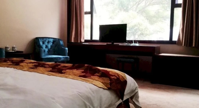 Lantian Hotel, Prenota Hotel Ngawa Cina