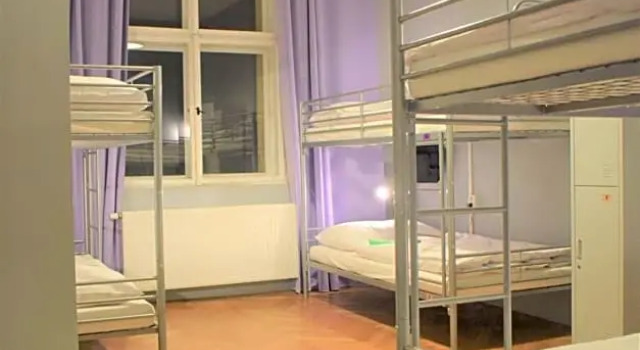GLOBE Hostel Prague ADULTS ONLY, Prenota Ostello Hotel economici a Praga, vicino a Opera di Stato di Praga