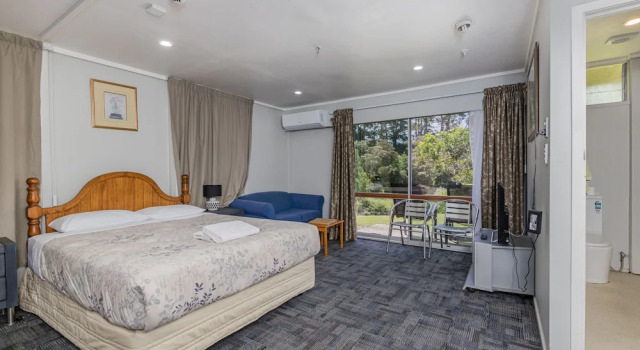 Апартаменты Riverside Lodge Paihia