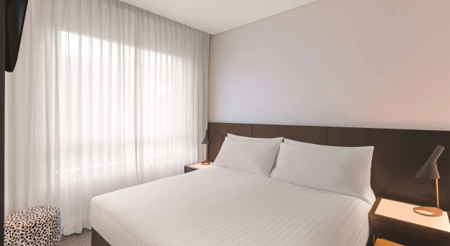 Двухместный номер Premier c 1 комнатой с балконом Adina Apartment Hotel Perth