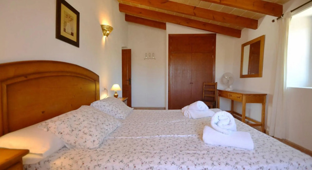 Countryside Villa & Garden, Book Villa Villaer i Porreres, Villa
