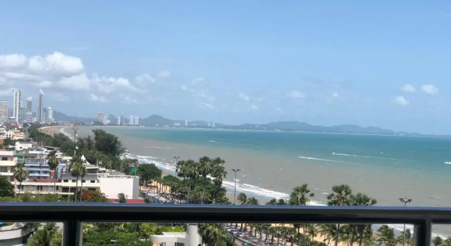 Апартаменты Superior Viewtalay Beachfront by ND