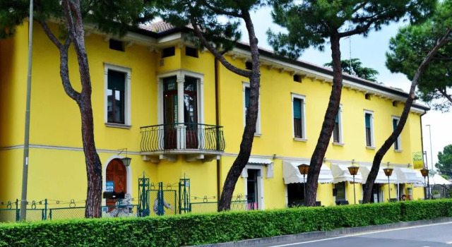 Casa Giulietta, Забронировать Отель Дезенцано-дель-Гарда озеро Гарда