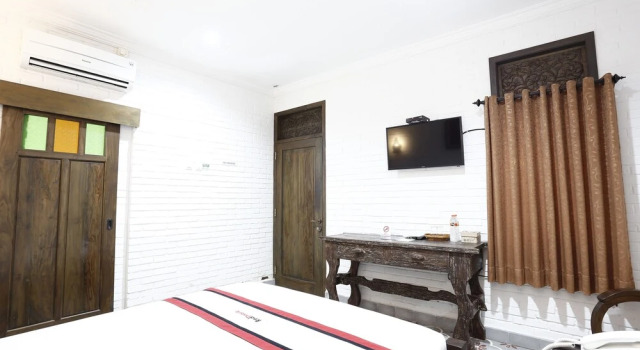 RedDoorz @ Kayen Jakal, Rezerwuj Hotel Sleman Yogyakarta Province