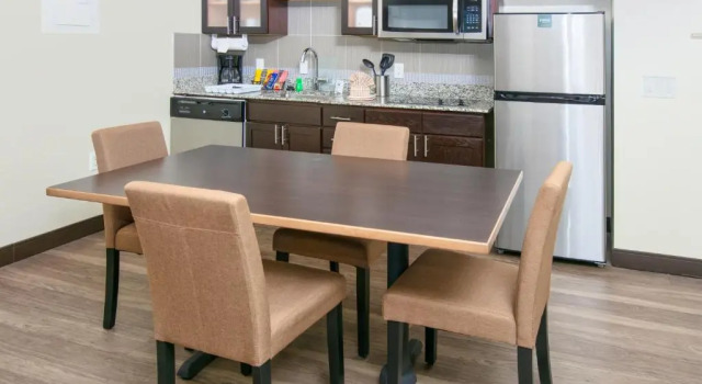 Двухместный номер Standard Staybridge Suites Plano - Richardson Area by IHG
