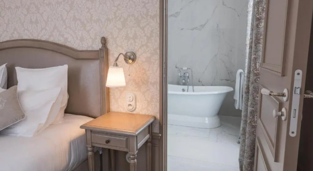 Номер Deluxe Château de Montabert