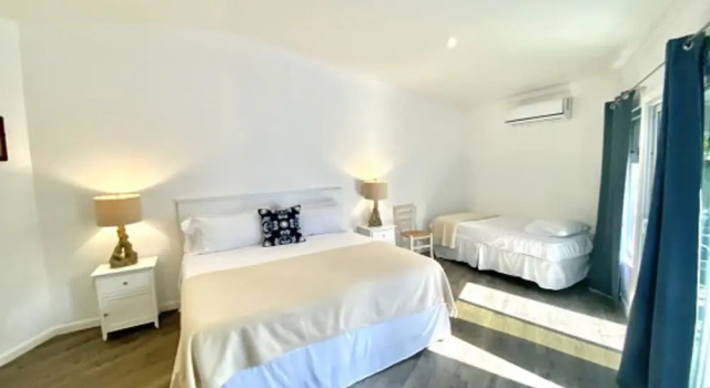 Люкс Luxury The Sunset Cove and Rainbow Room