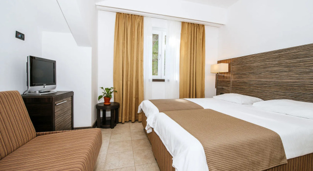 Zaton Holiday Resort Mobile Homes, Đặt Căn hộ Khách sạn ở Zaton có hồ bơi, Hồ bơi