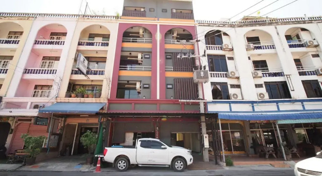 OYO 878 Sintara Residence