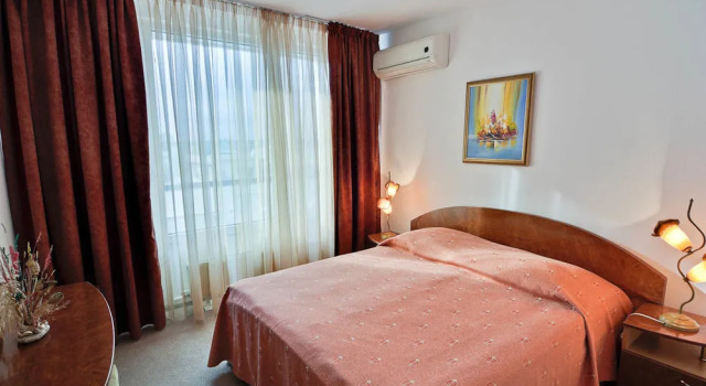 Hotel Hora, Réserver Hôtel Saturn Constanta