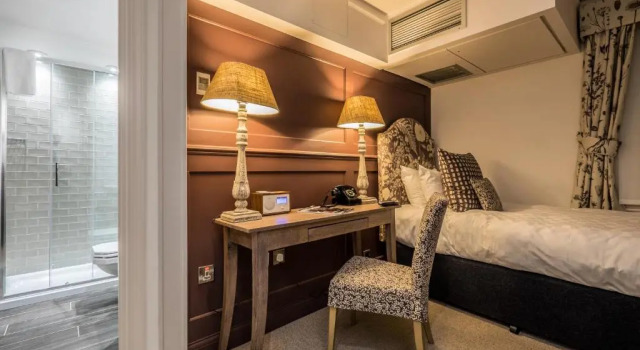 Одноместный номер Standard Coach & Horses Hotel