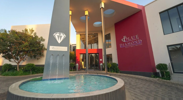 Blue Diamond, Varaa Hotelli Hotellit New England uima-altaalla, Uima-allas