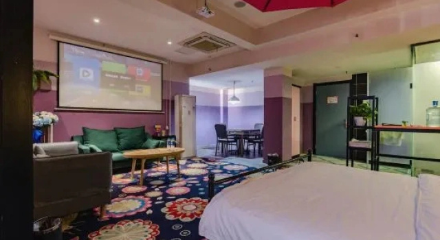 Люкс Magpie Art Hotel