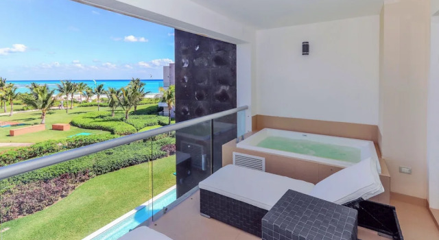 Ocean View Condo - Christian, Prenota Appartamento Hotel a Quintana Roo con piscina, Piscina