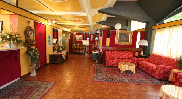Ai Ronchi Motor Hotel Brescia, Забронировать Отель Отели Брешиа с питанием, Пансион
