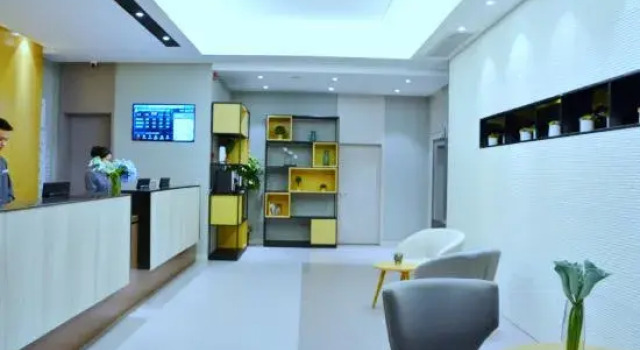 Homeinn Selected Hotel (Jingdezhen People's Square Yuyaochang Store), Rezerwuj Hotel Jingdezhen Jiangxi
