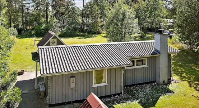 Коттедж 6 Person Holiday Home in Oksbol