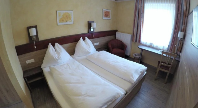 Hotel Freiensteinerhof Superior, Prenota Hotel Sankt Peter-Freienstein 