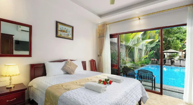 Двухместный номер Deluxe с видом на бассейн Lys Homestay