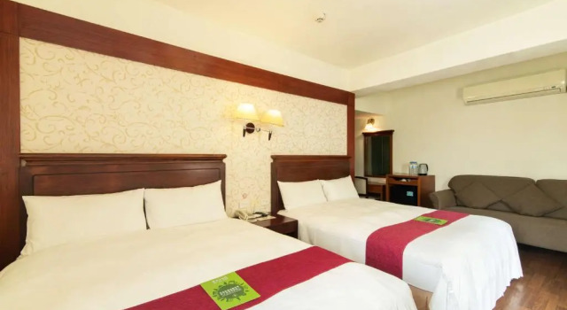 Четырёхместный номер Standard Liga Hotel