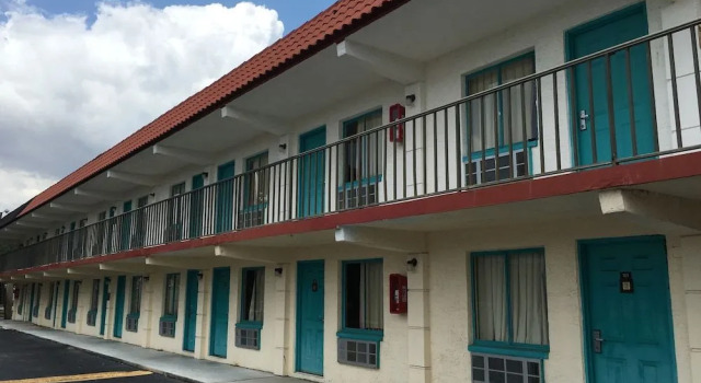 Clearwater Inn