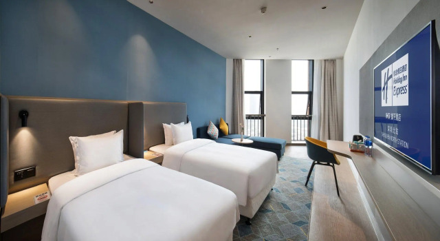 Двухместный номер Standard Holiday Inn Express Shenzhen North Station by IHG