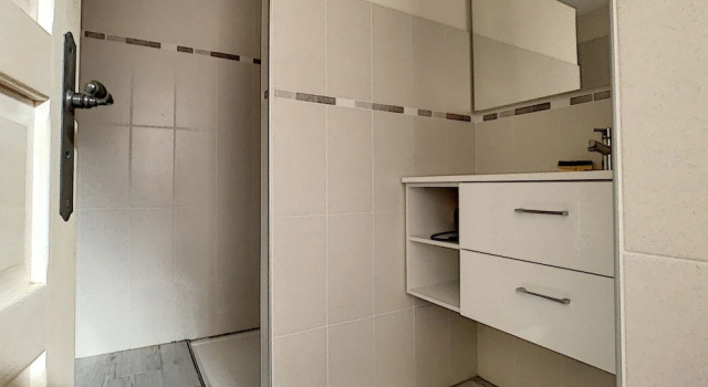 Alberguiere, Réserver Hôtel Junas Gard