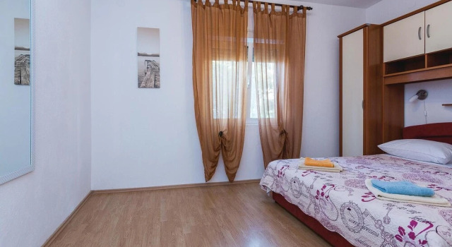 Nice Apartment in Vir With 3 Bedrooms