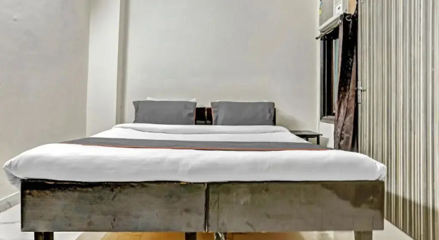 Capital O 85143 Jasmine Inn, Забронировать Дом для отпуска Отели Нью-Дели с парковкой, Парковка