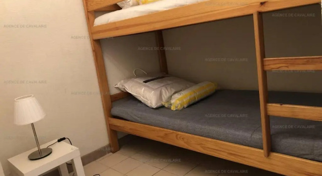 Studio Rayol-Canadel-sur-Mer, 1 pièce, 4 personnes - FR-1-100-275, Забронировать Отель Отели и гостиницы Райоль-Канадель-сюр-Мер, рядом с Пляж Le Canadel, Отель