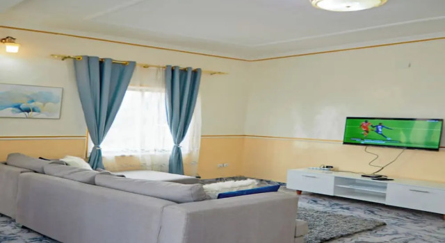 Апартаменты Charming Yaoundé Apartment With City Views