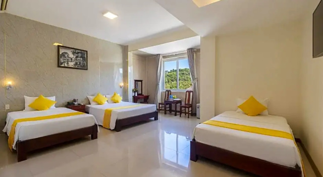 Семейный номер Standard с видом на горы KLC Holidays Phu Quoc Hotel