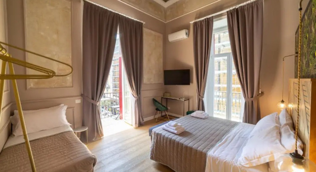 Трёхместный номер Luxury The Duomo House by House In Naples