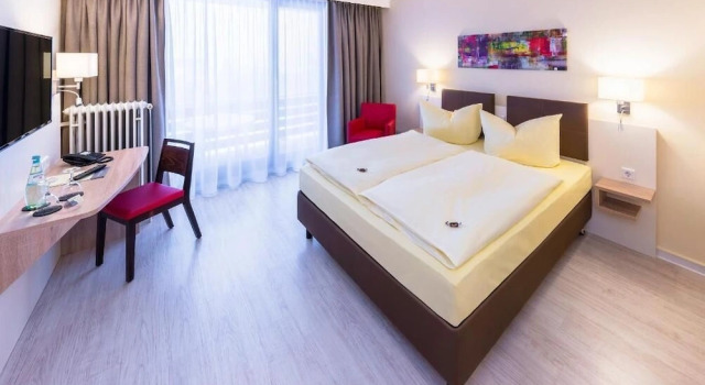 Двухместный номер Comfort с балконом Montana Landhotel Gummersbach-Nord
